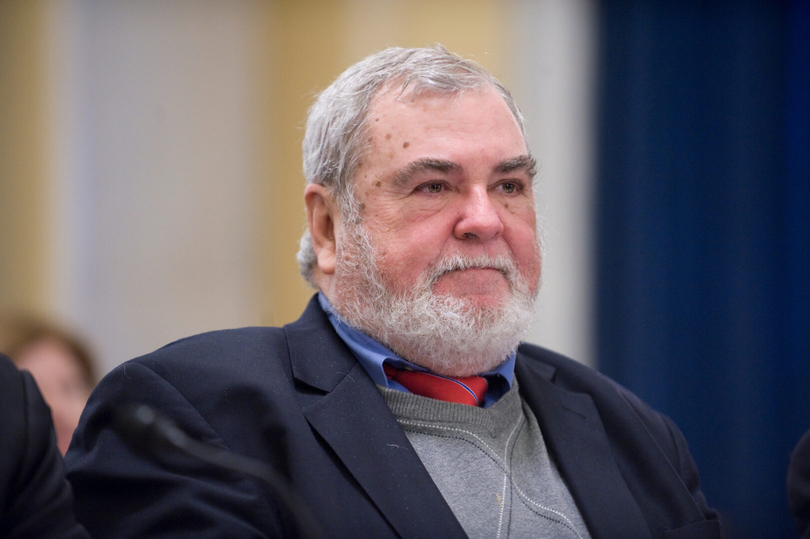 Former Senate Parliamentarian Robert Dove testifies on the history of the filibuster at a Senate Rules Committee hearing on April 22, 2010. Dove died in 2021.