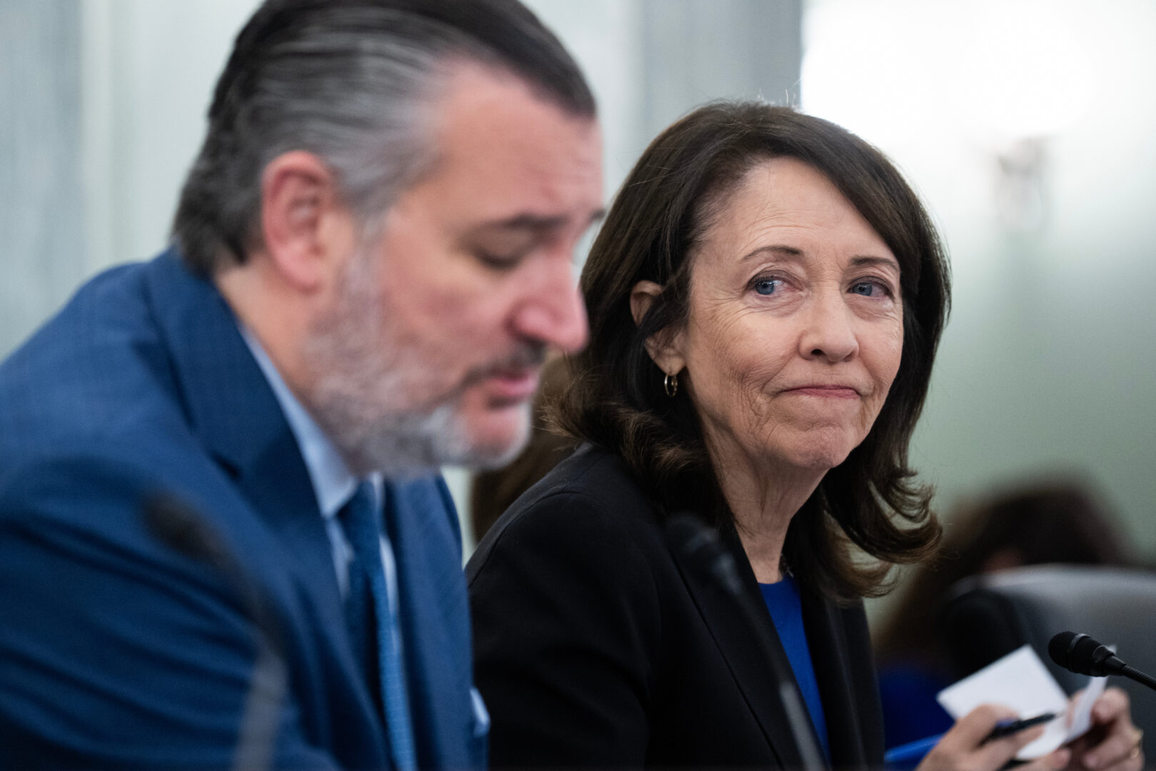 Chairman Ted Cruz, R-Texas, and ranking member Maria Cantwell, D-Wash., conduct a Senate Commerce Committee hearing on April 15. 