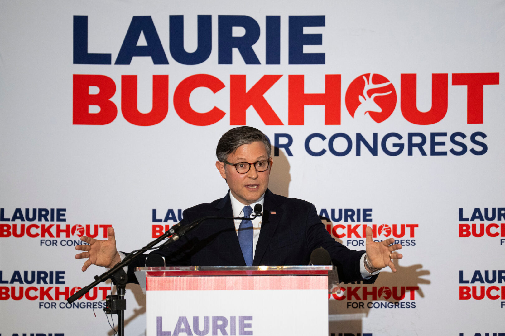 Leadership barnstorming continues ahead of midterm elections
